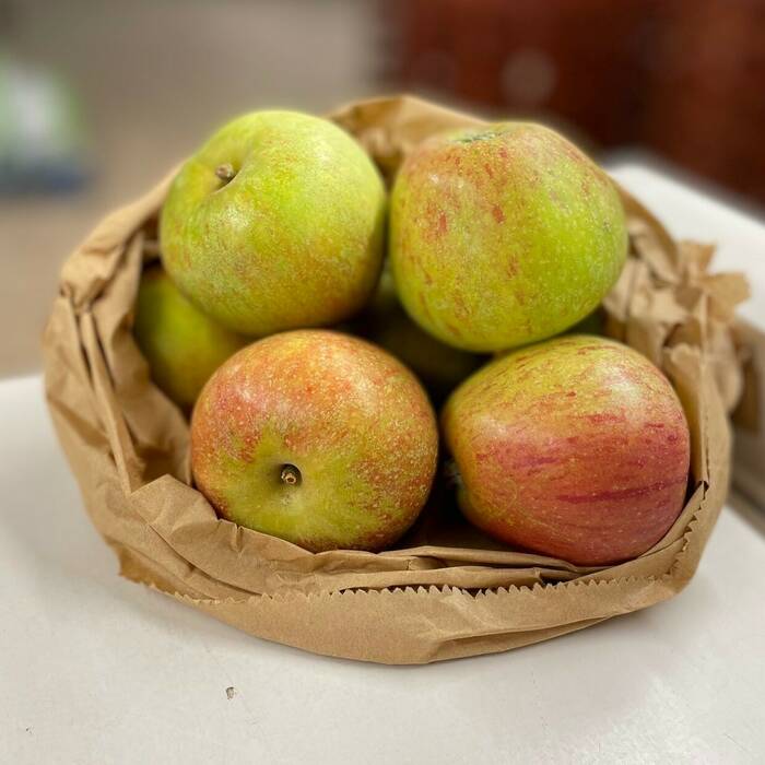 Cox Apples (1kg)